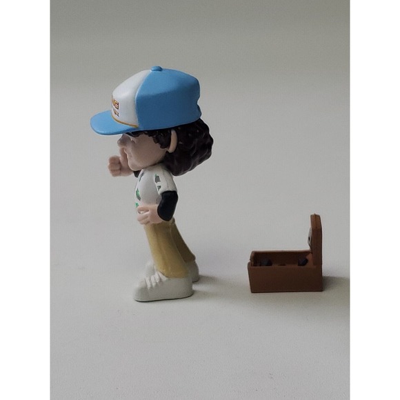 Yume Toys Stranger Things Upside Down Dustin Henderson Figure Thinking Cap Hat - Picture 2 of 5